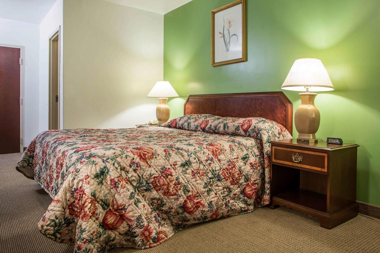 Rodeway Inn Paradise - thumb 10