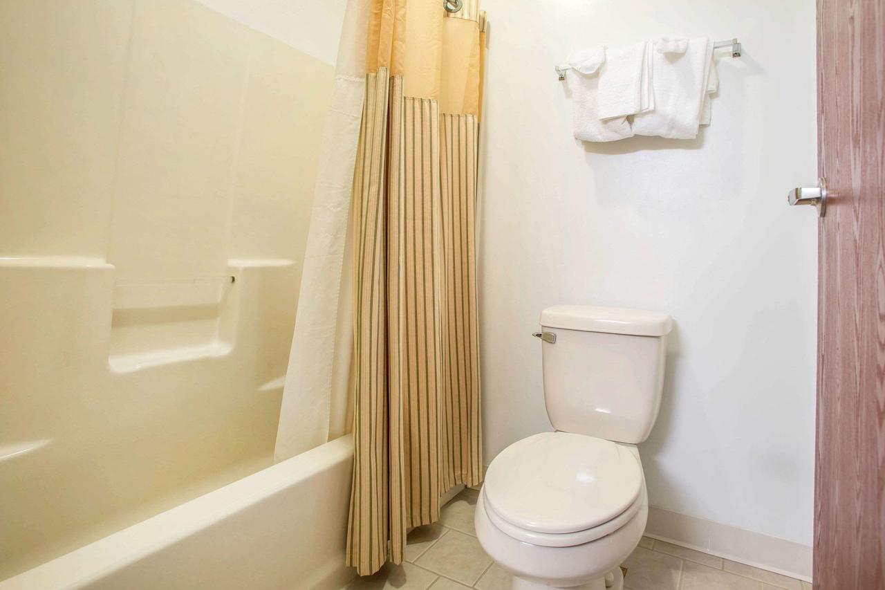 Rodeway Inn Paradise - thumb 11