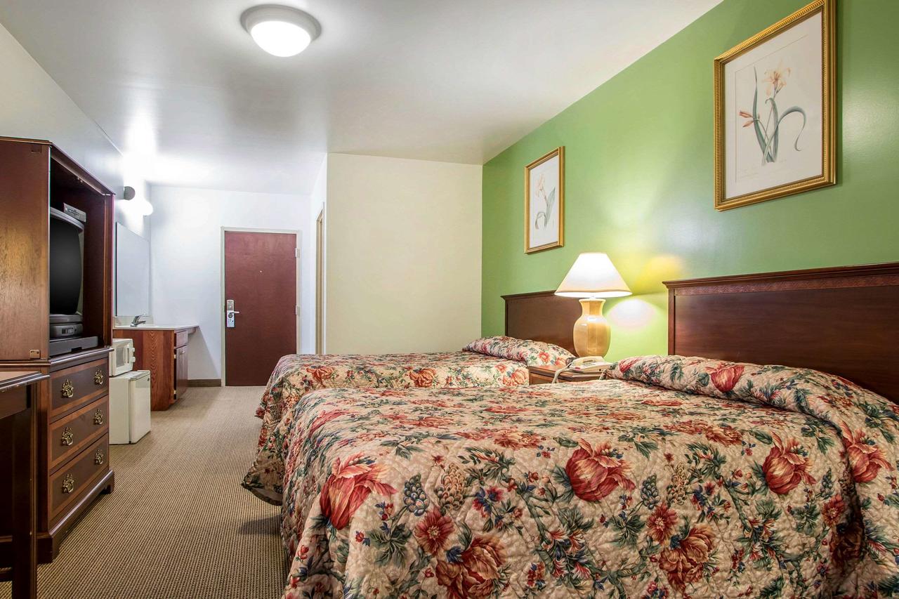 Rodeway Inn Paradise - thumb 12