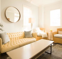 Stylish Downtown Cottage - Prime Historic Location - Accommodation Los Angeles