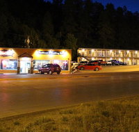 Deadwood Station Bunkhouse and Gambling Hall - Accommodation Los Angeles