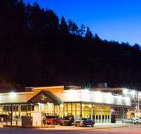 First Gold Hotel Suites  Gaming - Accommodation Los Angeles