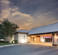 Ramada by Wyndham Provo - Accommodation Los Angeles