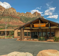 Bumbleberry Inn - Accommodation Los Angeles