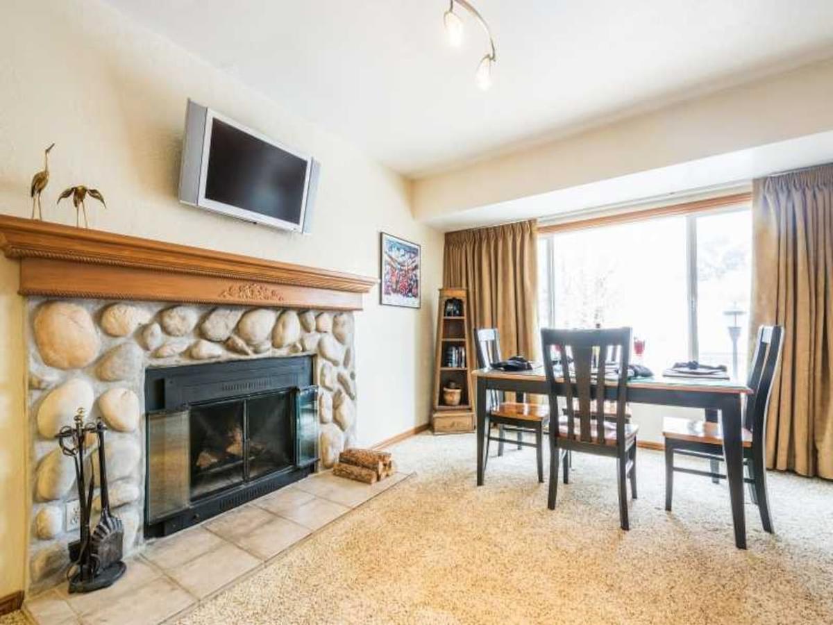 2 Br Across From Park City Canyons Village Views! - thumb 23