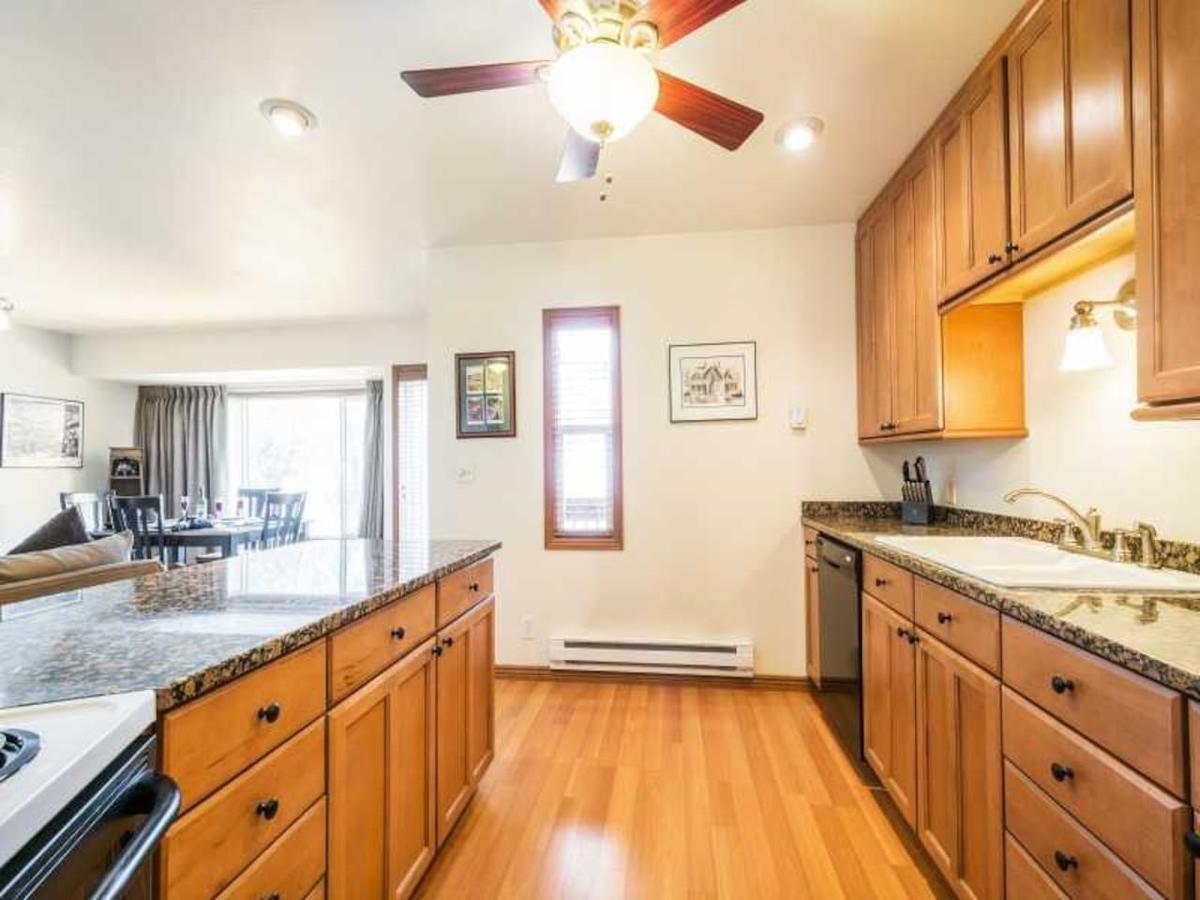 2 Br Across From Park City Canyons Village Views! - thumb 13