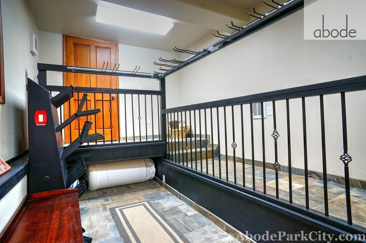 Abode Off Main 937 - thumb 10