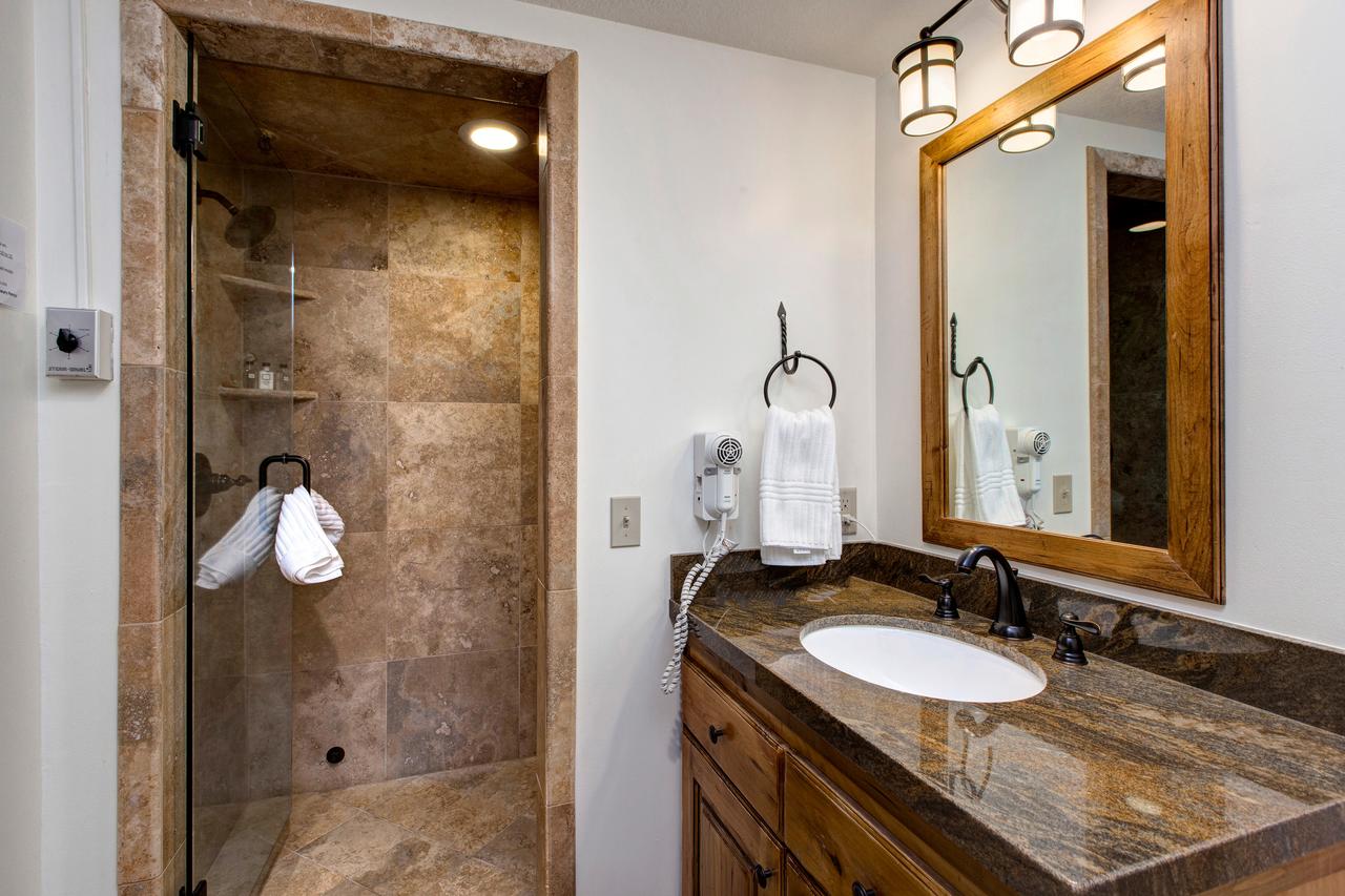 Abode At Pinnacle - thumb 2