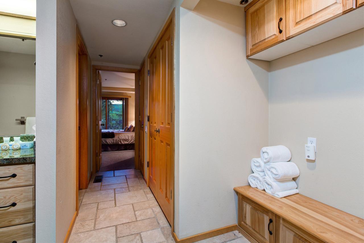 Abode On Ridgepoint - thumb 15