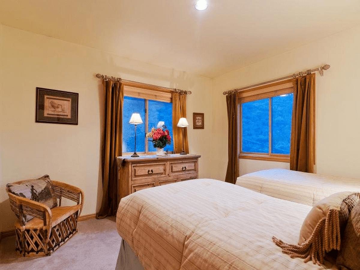 Abode At Gamble Oak In Solamere - thumb 4