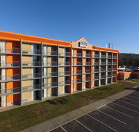 Howard Johnson by Wyndham Lexington - Accommodation Los Angeles