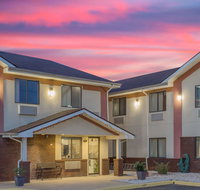 Super 8 by Wyndham Appomattox VA - Accommodation Los Angeles