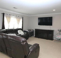 Raza - Accommodation Los Angeles