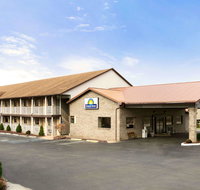 Days Inn by Wyndham Huntington - Accommodation Los Angeles