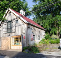 Lily Garden Bed and Breakfast - Accommodation Los Angeles