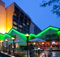 Radisson Hotel Milwaukee West - Accommodation Los Angeles