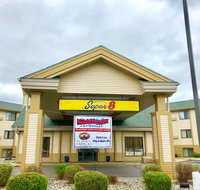 Super 8 by Wyndham Wisconsin Dells - Accommodation Los Angeles