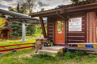 Abode at Teewinot Accommodation Los Angeles