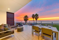 5115 09 - Ocean Beachfront Villa 9 Accommodation Los Angeles