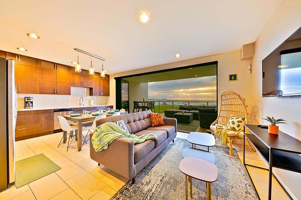 5115 Ocean Beachfront Villa Two Bedroom Condo #2 - thumb 3