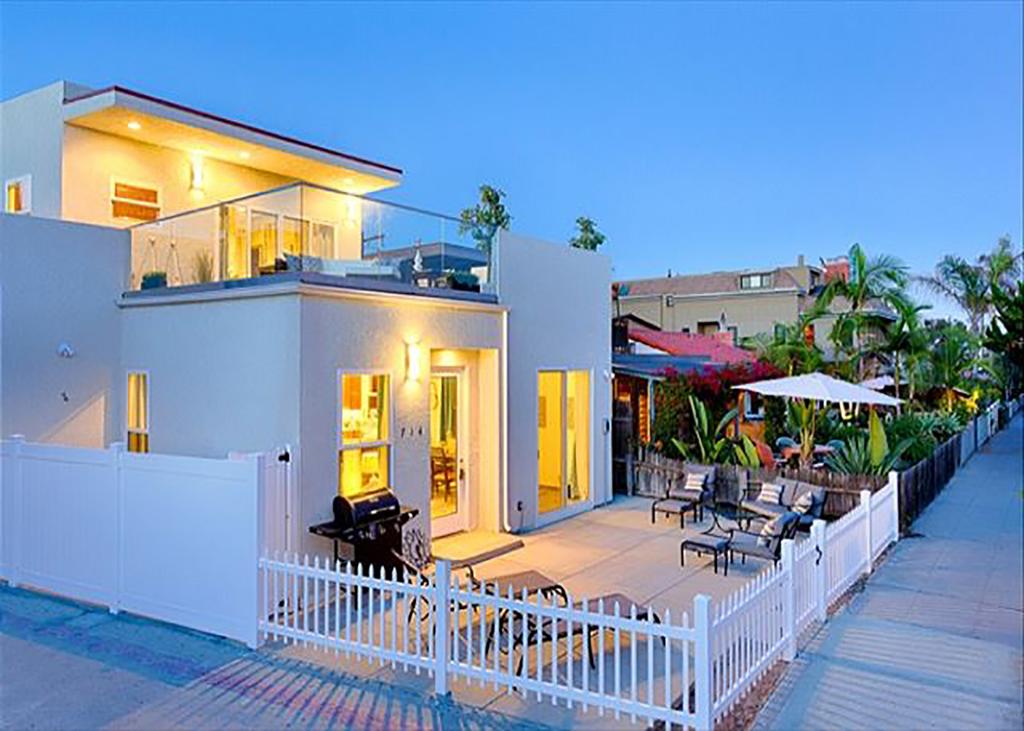 714A - Mission Sands (Upstairs) - thumb 2