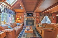'Smokey's Den' South Lake Tahoe Cabin with Hot Tub Accommodation Los Angeles