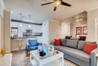 70 off - Coffee House - Top Location Work Or Fun 2BR/2.5 Bath - Pool Gym  Free Parking FV8 Accommodation Los Angeles
