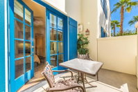 T21 Lux Villa With Fountain View Condo Accommodation Los Angeles