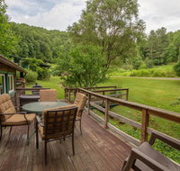 1 Bed 1 Bath Vacation home in Sylva - Accommodation Los Angeles