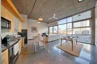 1 Bedroom Loft in the Gulch Accommodation Los Angeles
