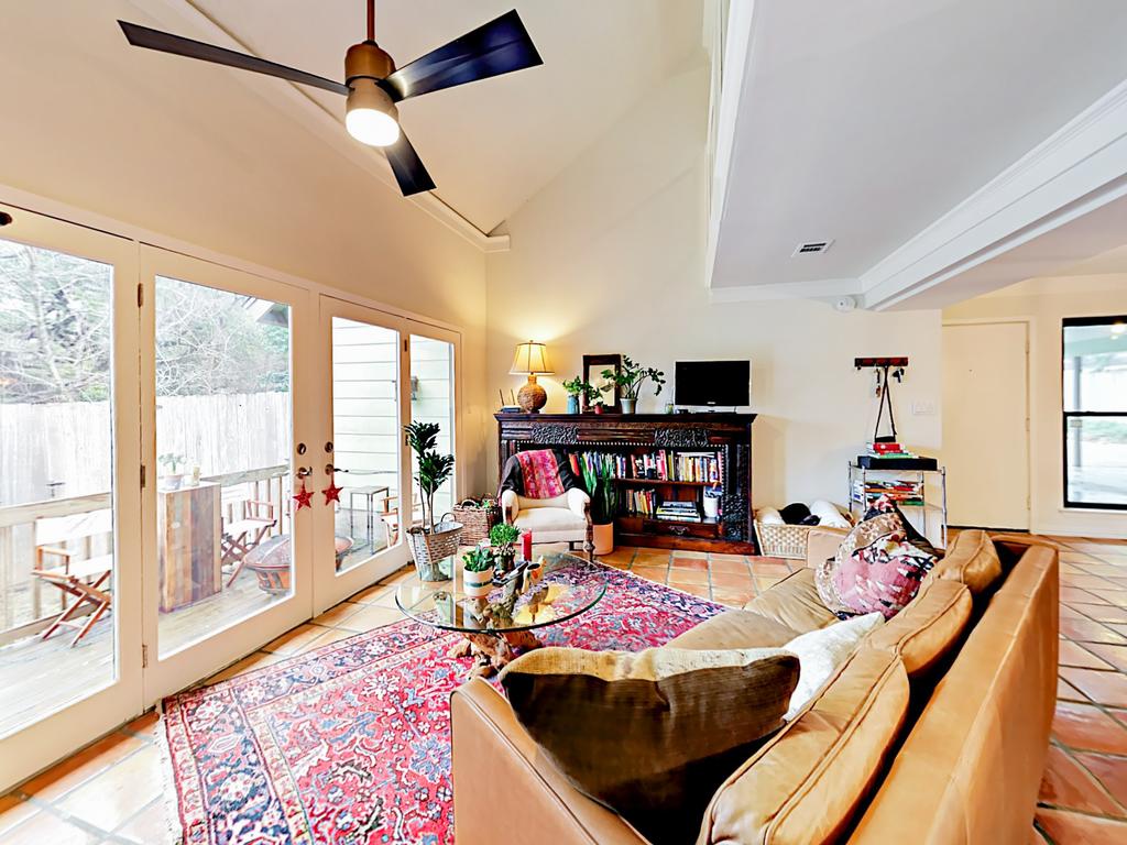 1112 Robert E Lee Condo Unit B - thumb 3