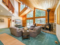 12125 Snowpeak Way Home Accommodation Los Angeles