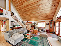 12630 Bernese Lane Home Accommodation Los Angeles