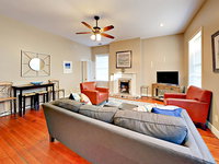 127 E Liberty Townhouse Unit B Accommodation Los Angeles