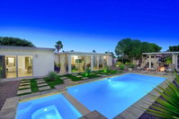 2295 Nicola Rd E Home Accommodation Los Angeles