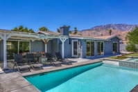 2342 N Victoria Road Home Accommodation Los Angeles