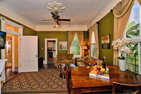 3 bedroom Victorian Stunner on Forsyth Park Accommodation Los Angeles