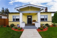 3 Minutes to Disneyland - Historic Craftsman Bungalow - Permit 2014-00045 Accommodation Los Angeles