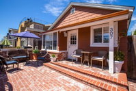307 Thirty Fifth Street Accommodation Los Angeles