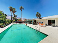 3Br/2Ba Oasis In Prime Locale W/ Large Pool  Hot Tub Home Accommodation Los Angeles