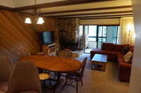 402 condo Accommodation Los Angeles