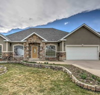 4BR Smithfield Home Near USU and Cherry Peak Resort - Accommodation Los Angeles