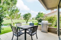 54636 Shoal Creek Condo Accommodation Los Angeles