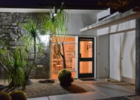 Alexander Sunrise Accommodation Los Angeles