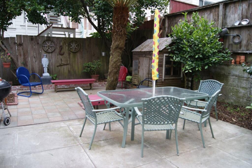 Ashbury Garden Studio - thumb 1