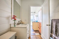 Beachfront Studio Cottage Walk to Oceanside Pier Accommodation Los Angeles