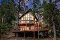 Bear Knuckle Large Outdoor Space and Lake Access Accommodation Los Angeles