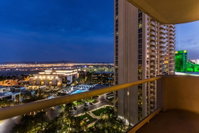Beautiful Mountain View 1BR with Balcony- Free Valet - No Resort Fees Accommodation Los Angeles