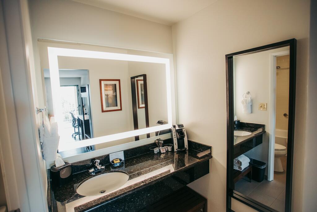 Best Western Plus Hilltop Inn - thumb 1