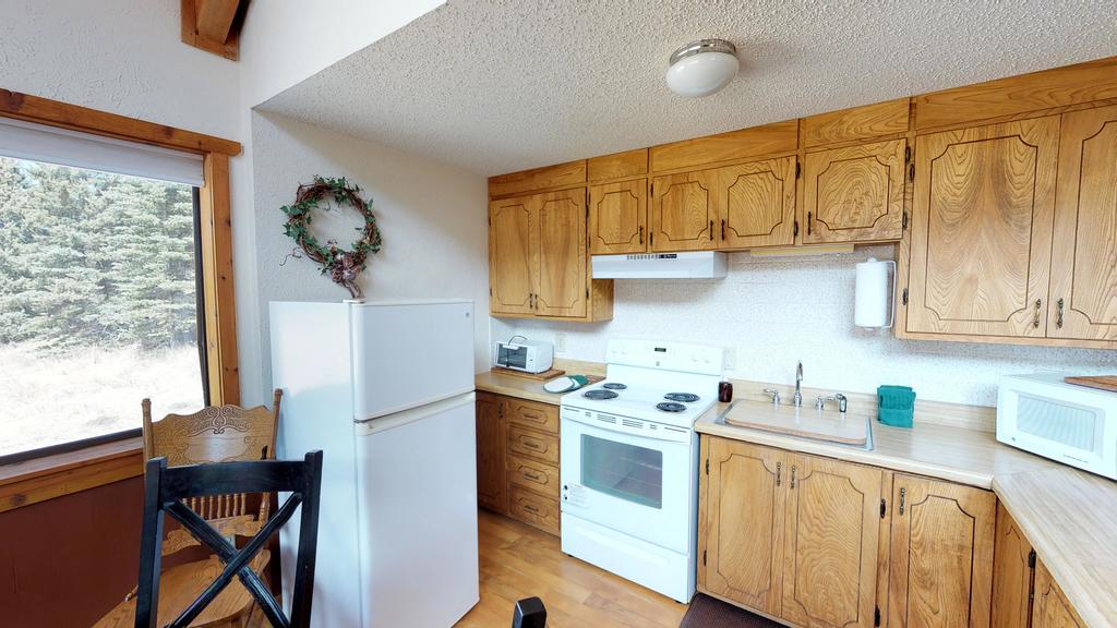 Birdwell Sheep Camp In Upper Valley - thumb 0